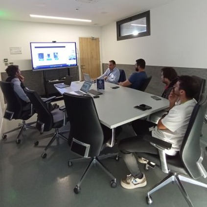 Project partners presenting EMS4PVBEV and DYNAMO activities